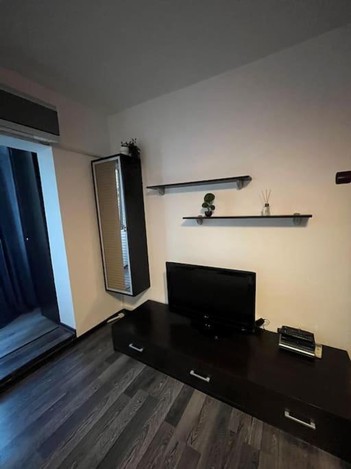 Mall Vitan Studio Eveline Bukarest Kültér fotó
